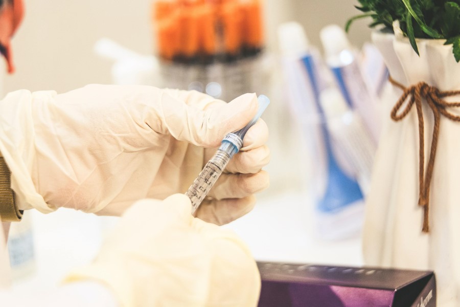 Achieving net-zero medicine through innovation