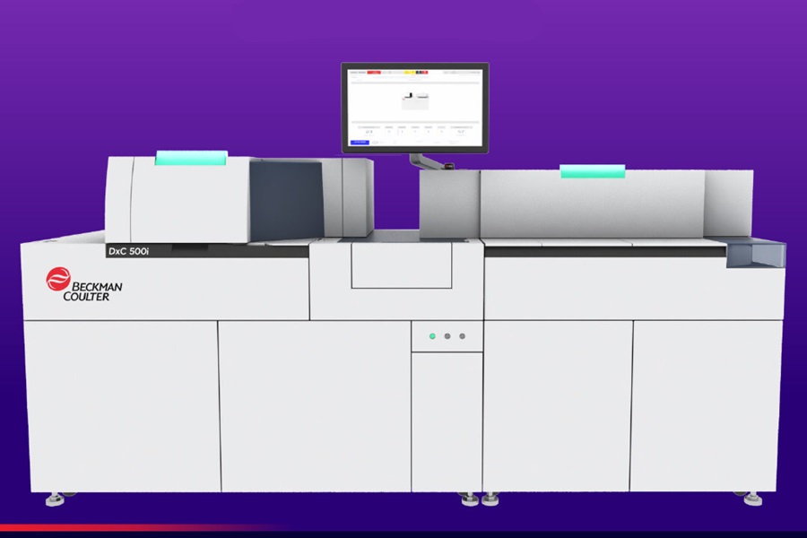 New integrated chemistry and immunoassay analyser